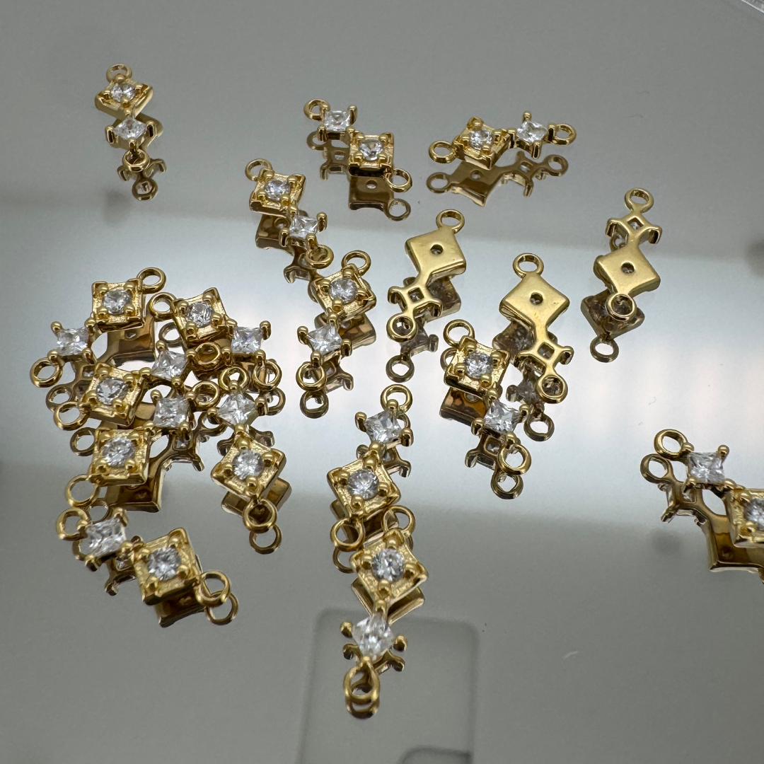 Duo Diamond White Zircon Connector - Gold Filled