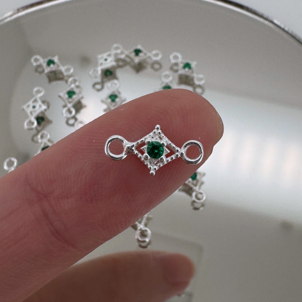 Dotted Diamond Green Zircon Connector - Sterling Silver